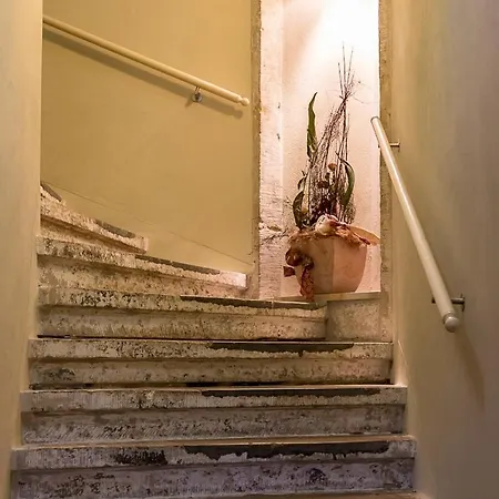 Hotel Albergo-toscana 2*