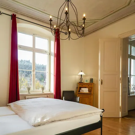 Albergo-toscana 2* באד שאנדאו